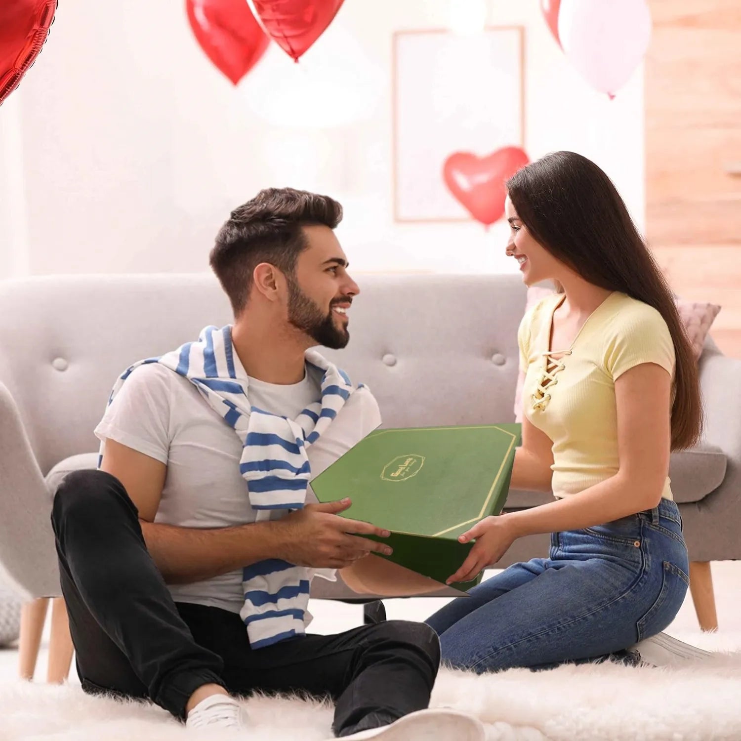 Set of 3PCS Gifts Set for Women Mom UV Umbrella Cup Towel Universal Gift Set with Gift Box hand Bag Personalized Festivals Gifts