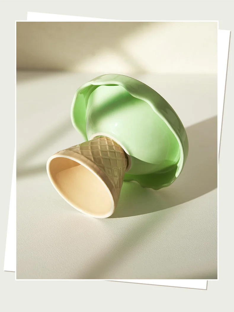 Ceramic cat bowl, pet bowl, ice cream bowl, high-legged, slanted neck protection, anti-knockover cat food bowl, drinking water