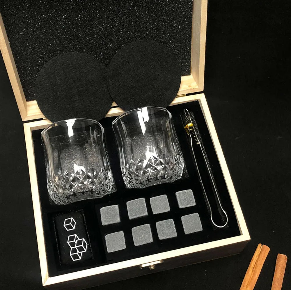 Whiskey Stones Gift Set,8 Whiskey Stones,2 Glasses,Ice Tongs,Reusable Whiskey Stones,Men's Gift Father's Day Gift,Bar Party Kit