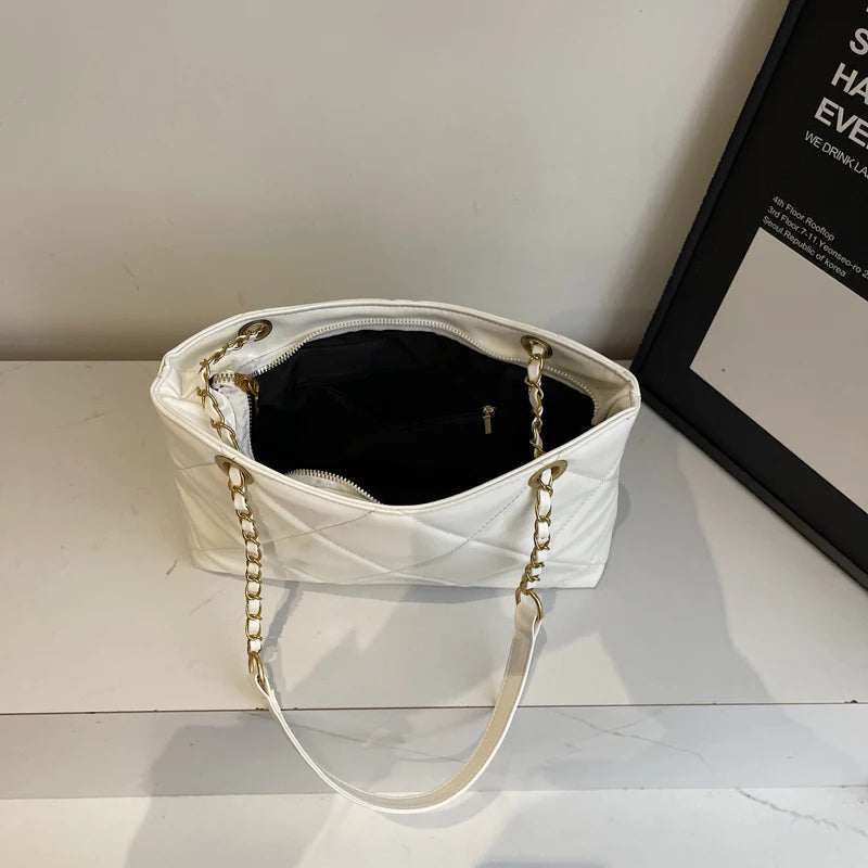 Elegant Leather Classic Designer Paris Inspired Bag Trendy Crossbody Handbag With Solid Color For Women Leisure And Business