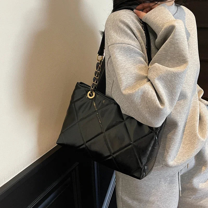 Elegant Leather Classic Designer Paris Inspired Bag Trendy Crossbody Handbag With Solid Color For Women Leisure And Business