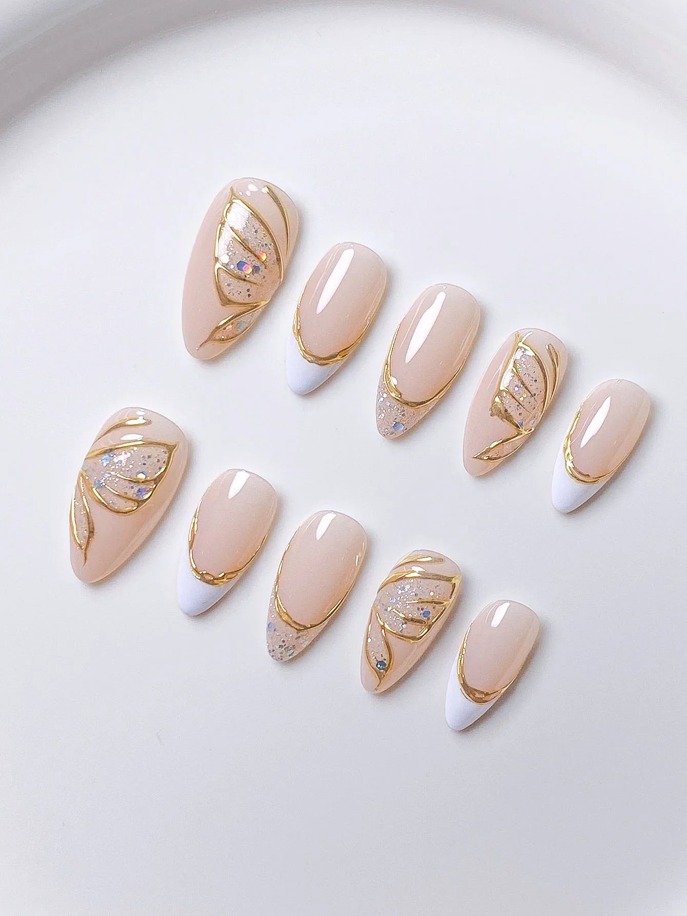 10 pieces of handcrafted autumn press-on nails, short nails, almond nails, French tips, gold nails, white nails, pink nails