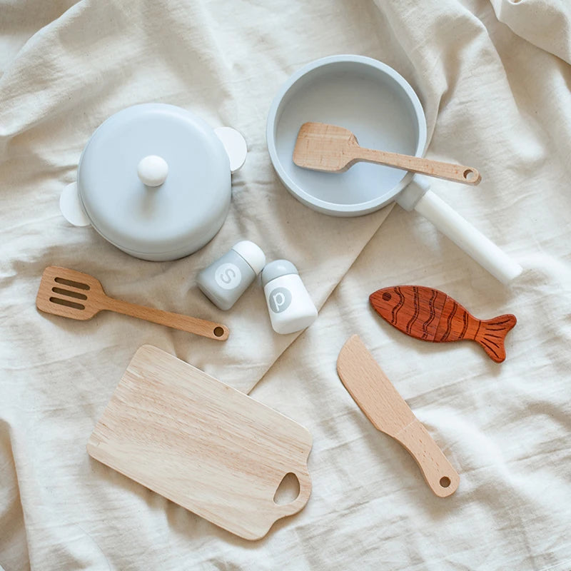 Children's simulation kitchen toys, early education educational toys, wooden simulation pots and pans, food, role-play chef