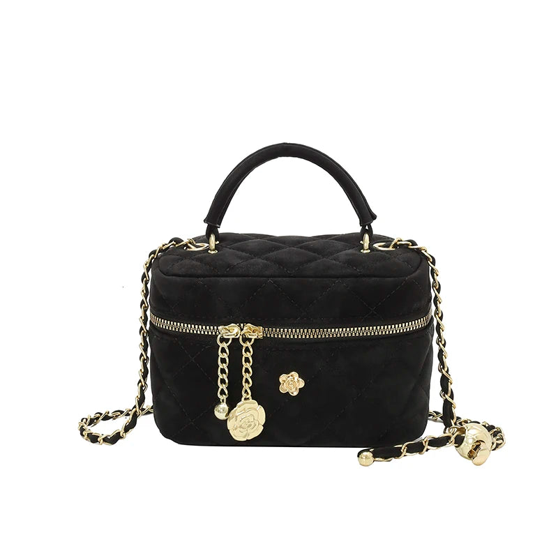 Famous Designer Ladies Shoulder Bag: Premium Leather Handbag In Classic Elegant Style Luxury Fashion