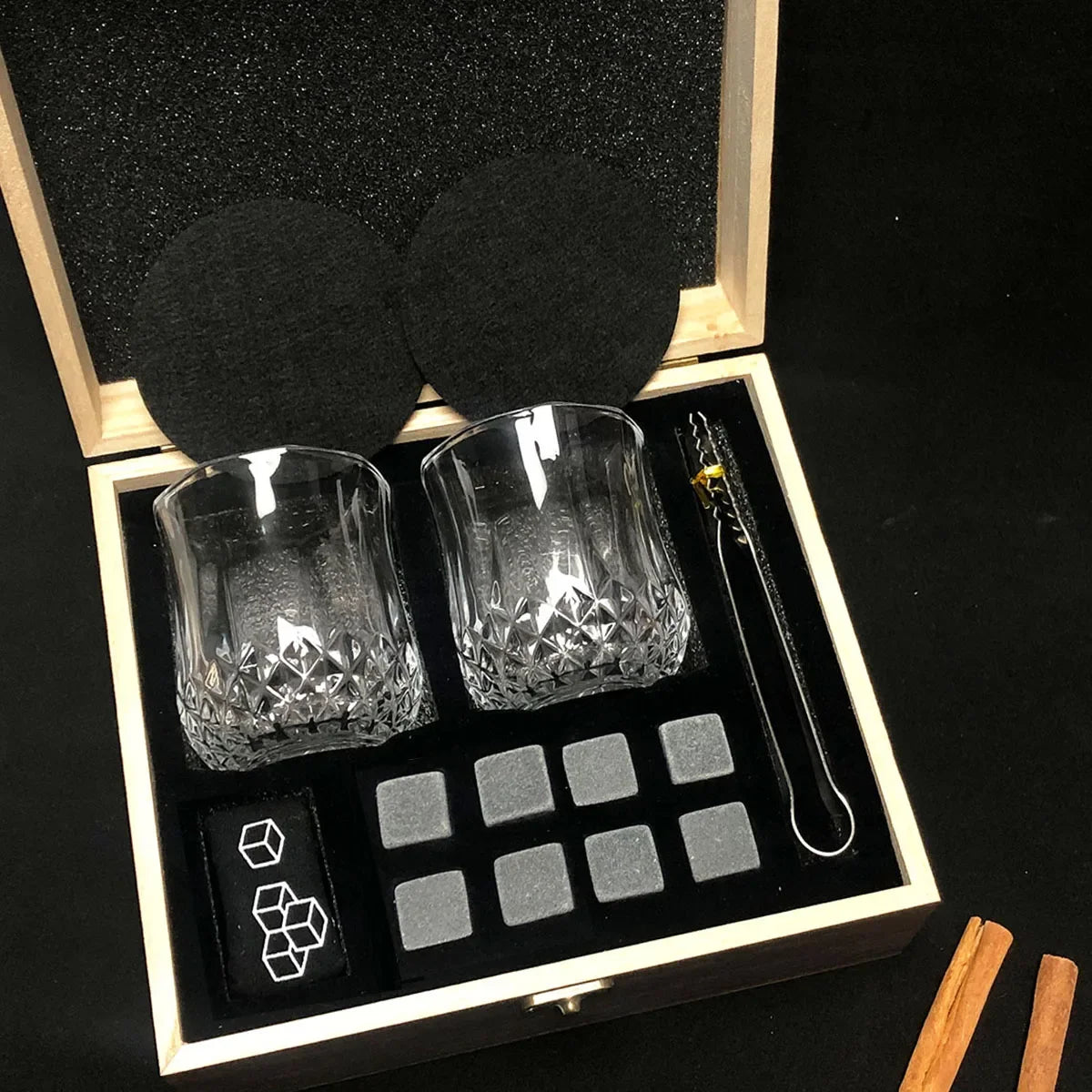 Whiskey Stones Gift Set,8 Whiskey Stones,2 Glasses,Ice Tongs,Reusable Whiskey Stones,Men's Gift Father's Day Gift,Bar Party Kit